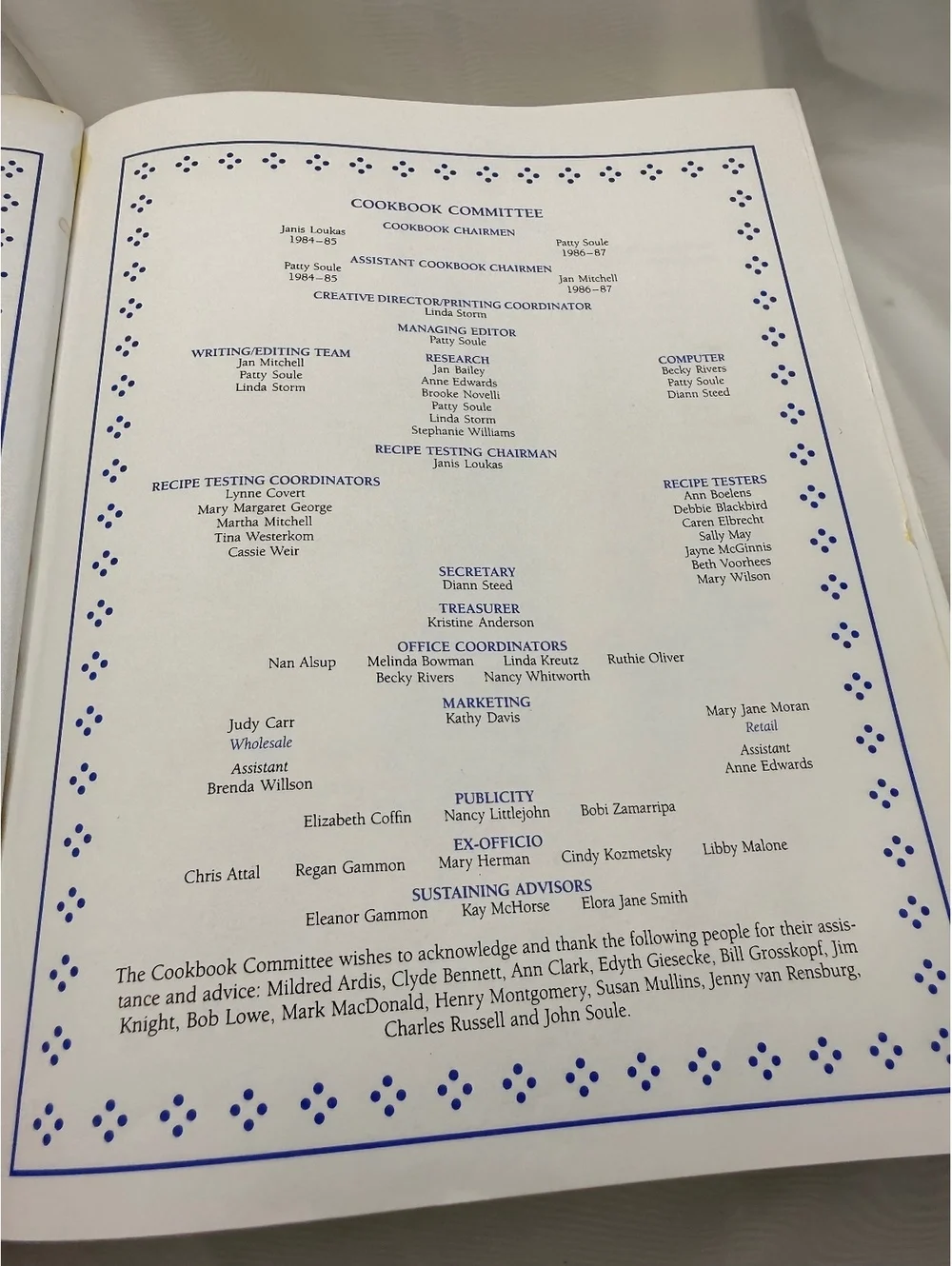 Necessities & Temptations Junior League Austin 1987 Cookbook